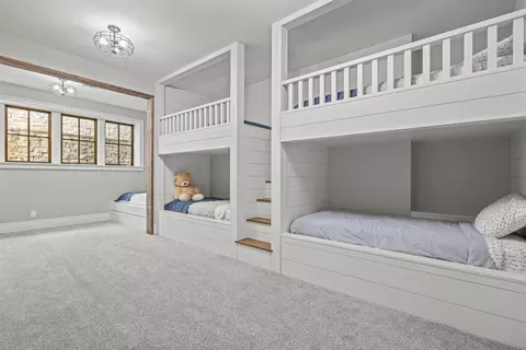 Bedroom - 2427 E Highpond Xing, Appleton, WI 54913 photo 6 of 6