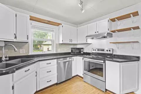 Kitchen - 808 E Hancock St, Appleton, WI 54911 photo 2 of 3