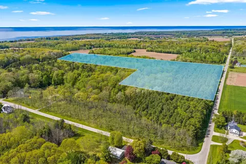 Sand Hill Road, Luxemburg, WI 54217