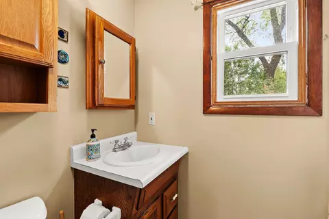 Bath - 1631 N Alvin St, Appleton, WI 54911 photo 2 of 2