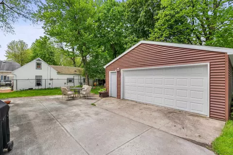 Exterior - 1631 N Alvin St, Appleton, WI 54911 photo 2 of 8