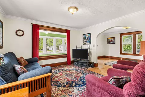 Living - 1631 N Alvin St, Appleton, WI 54911 photo 2 of 3