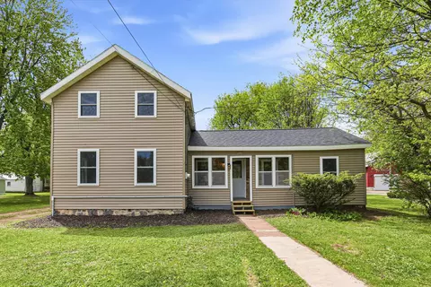 600 Royalton St, Waupaca, WI 54981