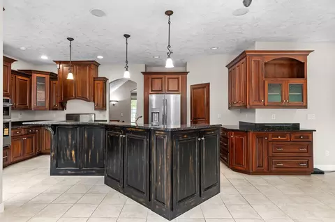Kitchen - 424 E Tallgrass Dr, Appleton, WI 54913 photo 1 of 8