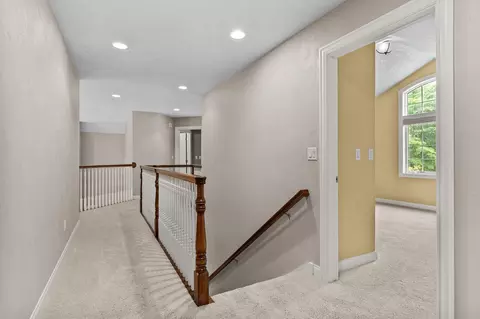 Entry Way - 424 E Tallgrass Dr, Appleton, WI 54913 photo 6 of 7