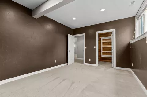 Bedroom - 424 E Tallgrass Dr, Appleton, WI 54913 photo 9 of 9