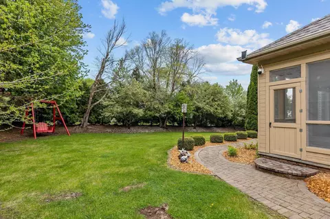Exterior - 424 E Tallgrass Dr, Appleton, WI 54913 photo 13 of 16