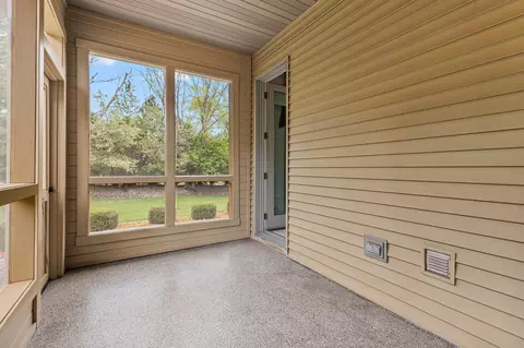 Exterior - 424 E Tallgrass Dr, Appleton, WI 54913 photo 15 of 16