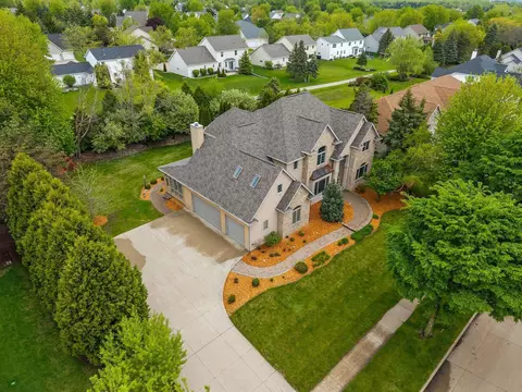 View/Area - 424 E Tallgrass Dr, Appleton, WI 54913 photo 2 of 3