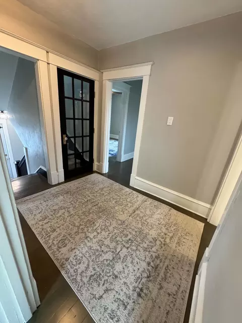 Entry Way - 719 S Memorial Dr, Appleton, WI 54911 photo 4 of 5