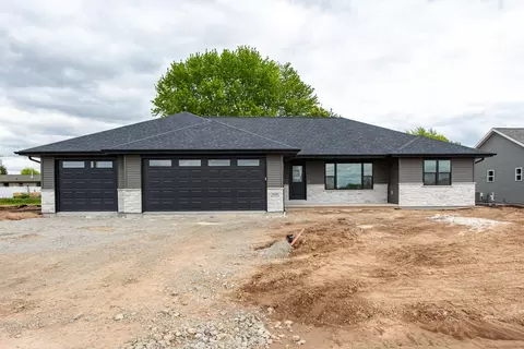 N3920 Deere Drive, Freedom, WI 54913