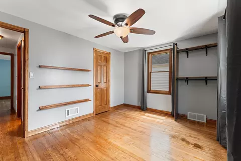 Bedroom - 1405 W Brewster St, Appleton, WI 54914 photo 4 of 5