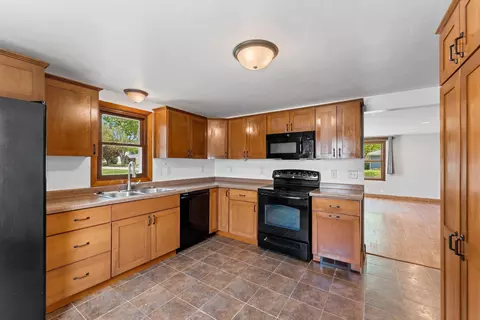 Kitchen - 1405 W Brewster St, Appleton, WI 54914 photo 1 of 3
