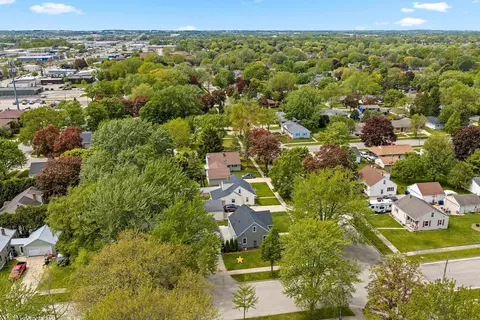 View/Area - 1405 W Brewster St, Appleton, WI 54914 photo 4 of 7