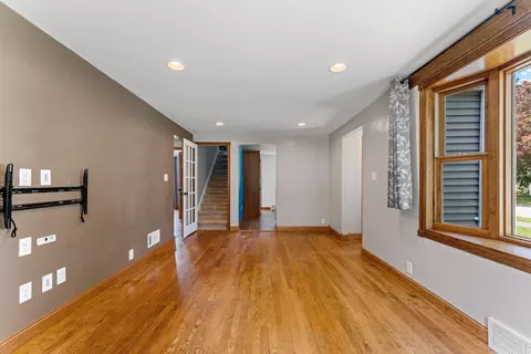Living - 1405 W Brewster St, Appleton, WI 54914 photo 3 of 3