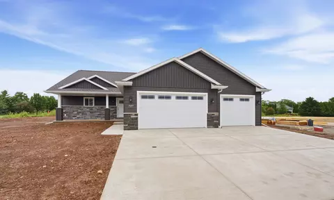 W7097 Jaclyn Lane, Greenville, WI 54942