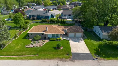 View/Area - 2627 W Heather Ave, Appleton, WI 54914 photo 1 of 10