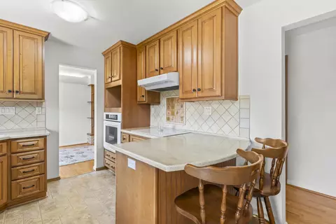 Kitchen - 2627 W Heather Ave, Appleton, WI 54914 photo 2 of 2