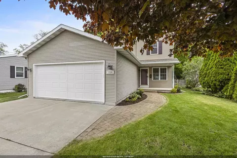 1324 W Bent Ave, Oshkosh, WI 54901
