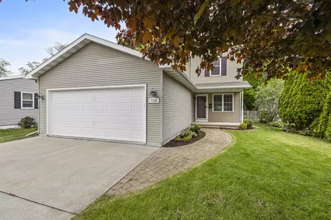 1324 W Bent Ave, Oshkosh, WI 54901