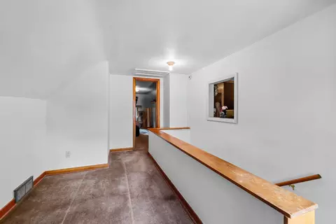 Entry Way - 1932 N Division St, Appleton, WI 54911 photo 4 of 4