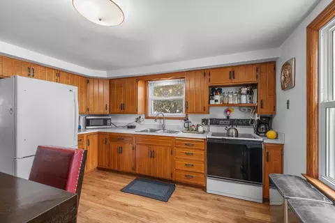 Kitchen - 1932 N Division St, Appleton, WI 54911 photo 2 of 3