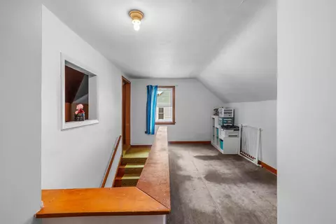 Entry Way - 1932 N Division St, Appleton, WI 54911 photo 3 of 4