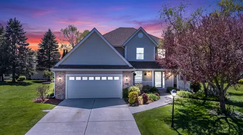 6457 Norfolk Ln, Racine, WI 53406