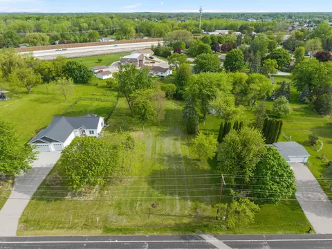 3540 W Capitol Dr, Appleton, WI 54914 photo 2