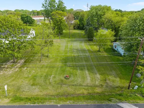 3540 W Capitol Dr, Appleton, WI 54914 photo 4