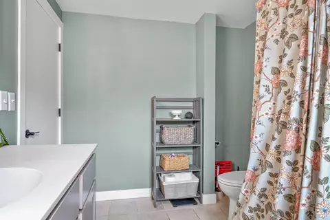 Bath - 3033 E Canary St, Appleton, WI 54915 photo 3 of 6