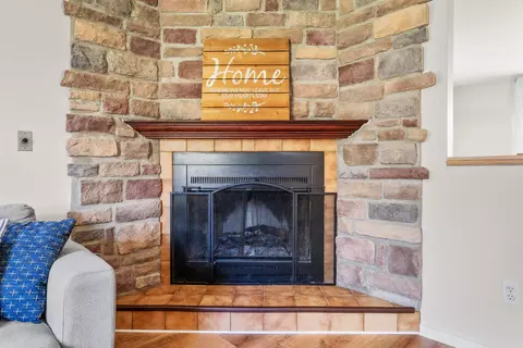 Living - 3033 E Canary St, Appleton, WI 54915 photo 3 of 4