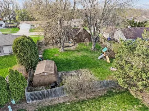 View/Area - 3033 E Canary St, Appleton, WI 54915 photo 2 of 5