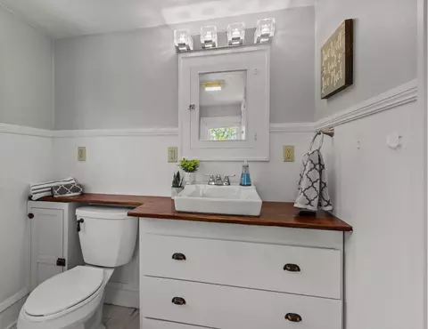 Bath - 1028 W Summer St, Appleton, WI 54914 photo 1 of 4