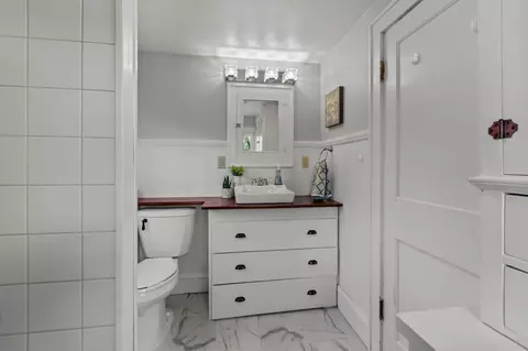 Bath - 1028 W Summer St, Appleton, WI 54914 photo 4 of 4