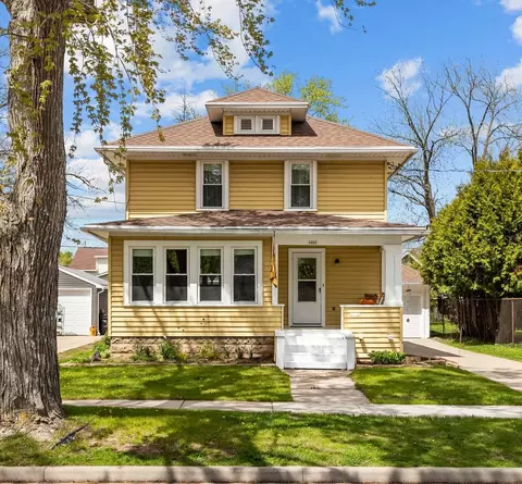 1028 W Summer St, Appleton, WI 54914