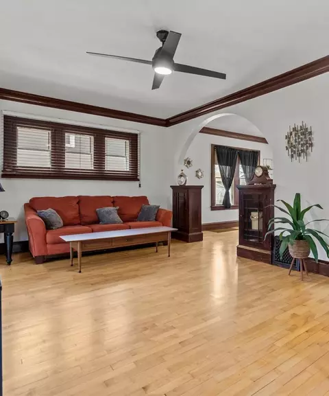 Living - 1028 W Summer St, Appleton, WI 54914 photo 1 of 1