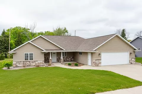 610 Harvest Trl, Appleton, WI 54913
