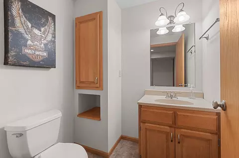 Bath - n9634 Chadbury Lane, Appleton, WI 54915 photo 3 of 3