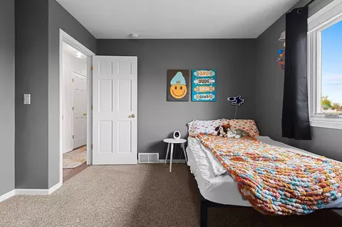 Bedroom - n9634 Chadbury Lane, Appleton, WI 54915 photo 4 of 6