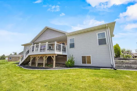 Exterior - w5706 Mase Court, Appleton, WI 54915 photo 5 of 7