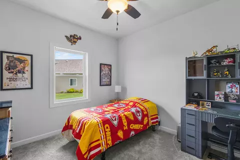 Bedroom - w5706 Mase Court, Appleton, WI 54915 photo 2 of 3