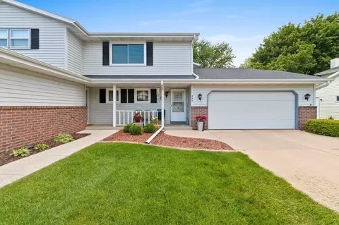 437 Silver Spring Dr, Green Bay, WI 54303