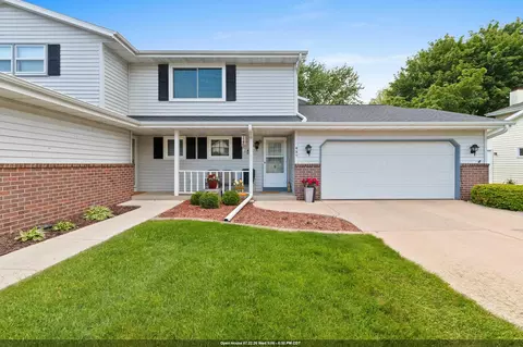 437 Silver Spring Dr, Green Bay, WI 54303