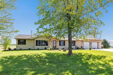 6141 Morrison Rd, De Pere, WI 54115