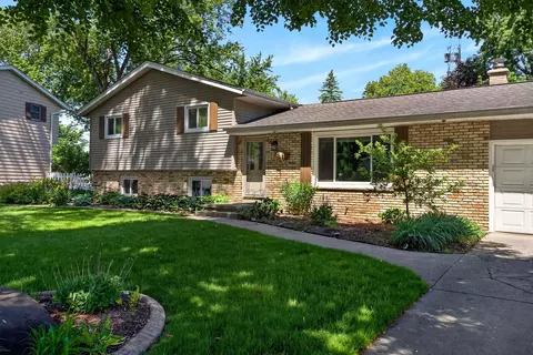 2214 Steward Ct, Sun Prairie, WI 53590