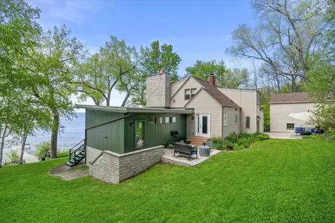 2825 Nicolet Dr, Green Bay, WI 54311
