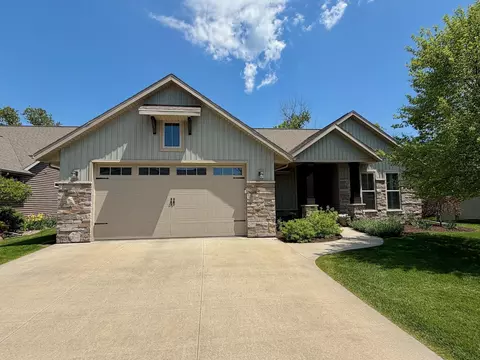 1104 S Forestbrook Ln, Appleton, WI 54914