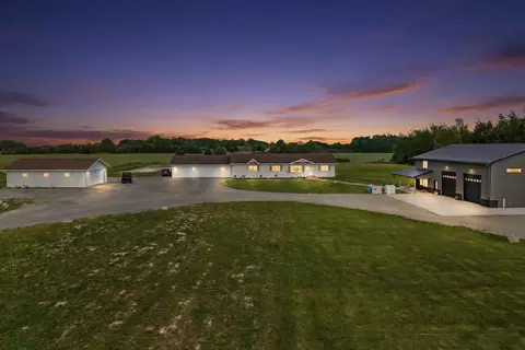 1254 S Overland Rd, De Pere, WI 54115