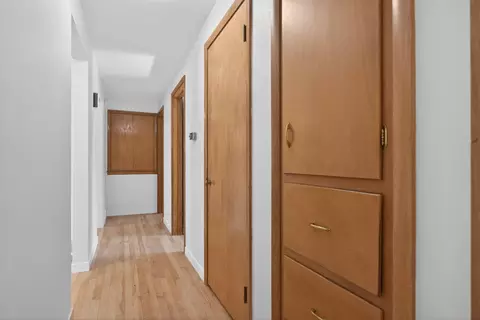 Entry Way - 2206 N Mcdonald St, Appleton, WI 54911 photo 2 of 2